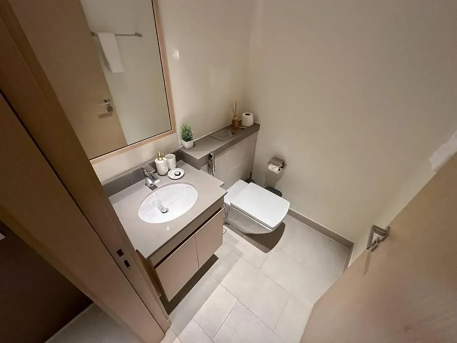 Apartment Beautiful 3Br With Canal View Dubai