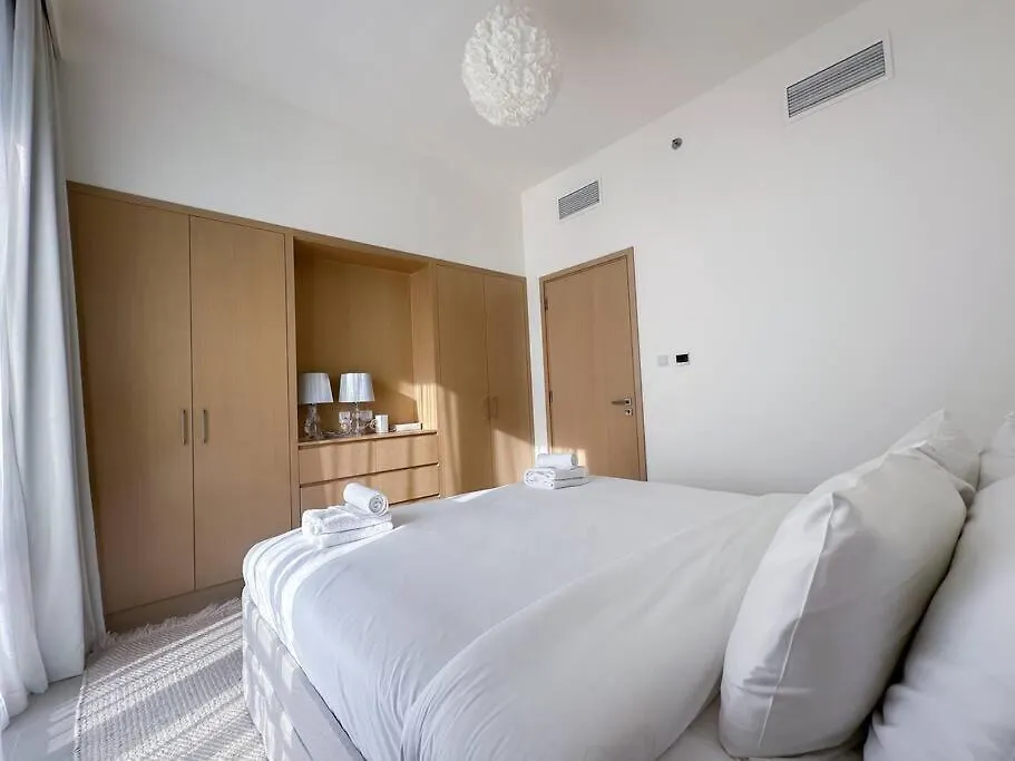 Beautiful 3Br With Canal View Dubai 0*,